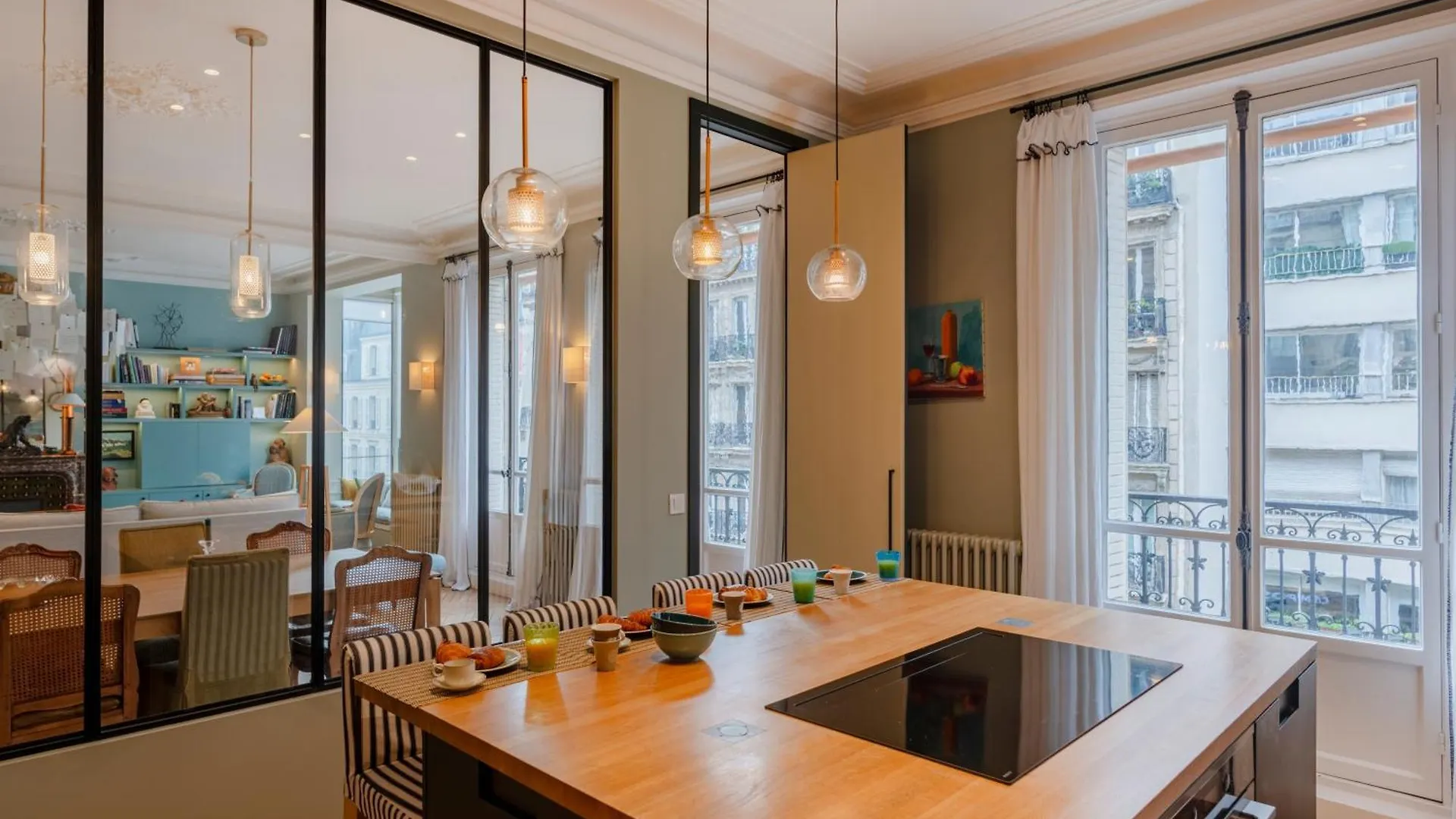 Paris Wagram Design Residence Francie