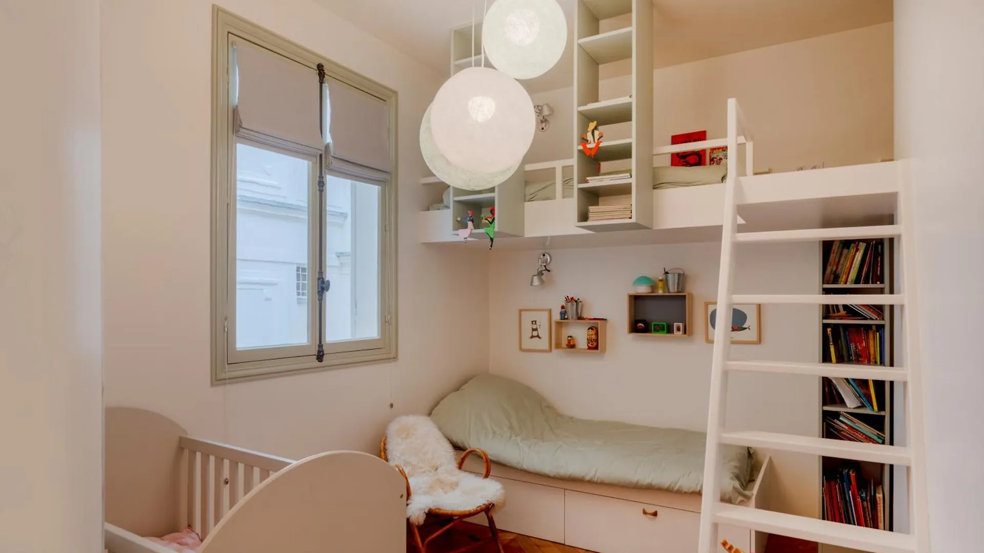 Paris Wagram Design Residence